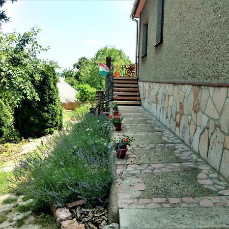 Panorama Apartman Mór Dış mekan fotoğraf