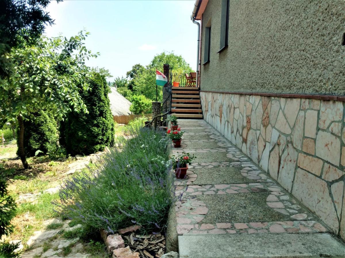 Panorama Apartman Mór Dış mekan fotoğraf