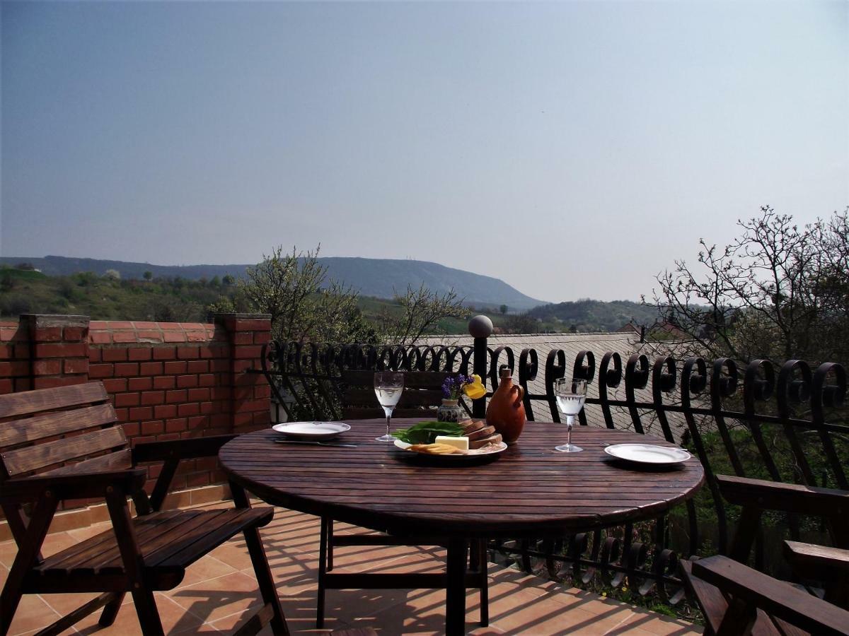 Panorama Apartman Mór Dış mekan fotoğraf